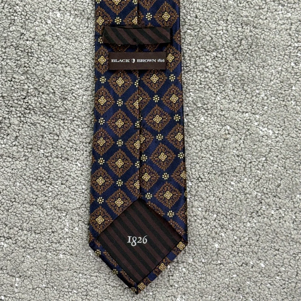 Black Brown 1826 Necktie Mens Navy Blue Gold Medallion Silk Classic Professional